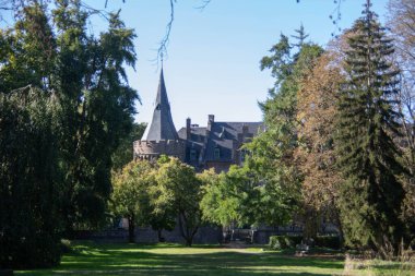 Bergheim yakınlarındaki Paffendorf 'ta antik güzel bir kale.