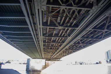 Köln 'deki çelik Ren köprüsü