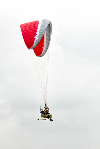 Flyguppvisning paramotors — Stockfoto