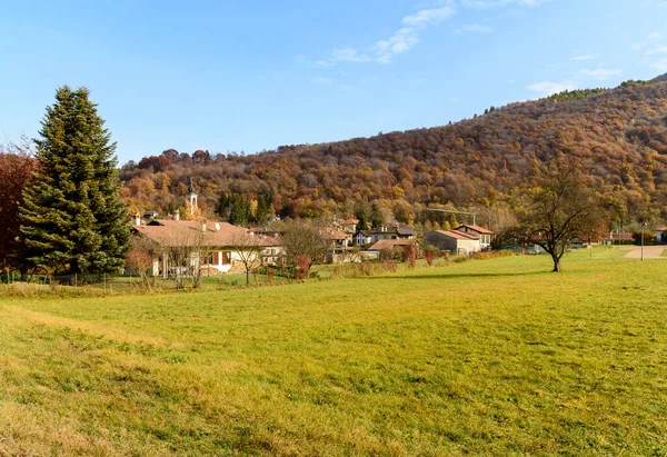 Bäuerliche Landschaft Zur Herbstzeit Des Kleinen Italienischen Dorfes Brinzio Tal — Stockfoto