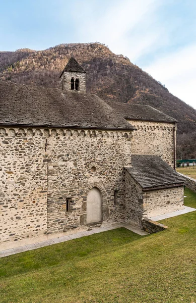 Приходская Церковь Сан Мамете Медзовико Тичино Швейцария — стоковое фото