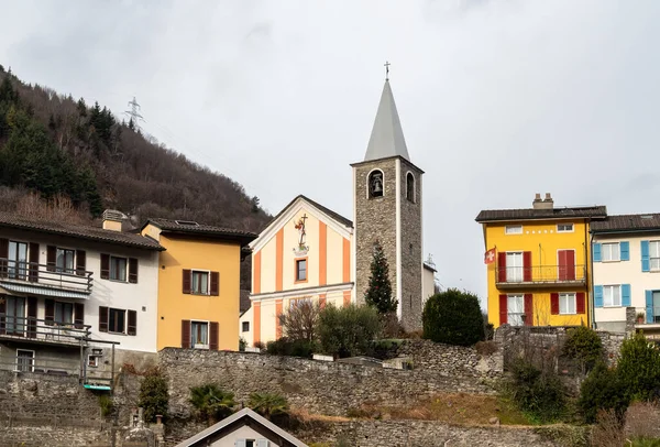 Katolický Kostel Rocca Sebastiana Gorduno Okres Bellinzona Kantonu Ticino Švýcarsku — Stock fotografie
