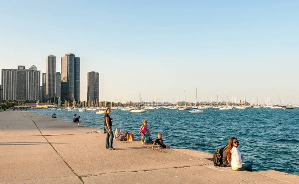 Chicago Illinois Spojené Státy Americké Srpna 2014 Lidé Užívají Krajinu — Stock fotografie
