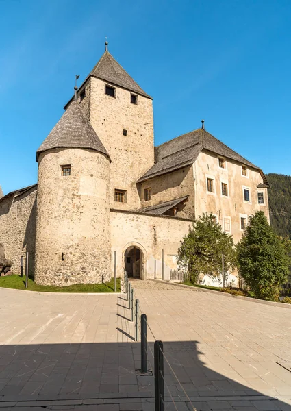 Widok Castel Tor San Martino Badii Val Badia Prowincja Bolzano — Zdjęcie stockowe