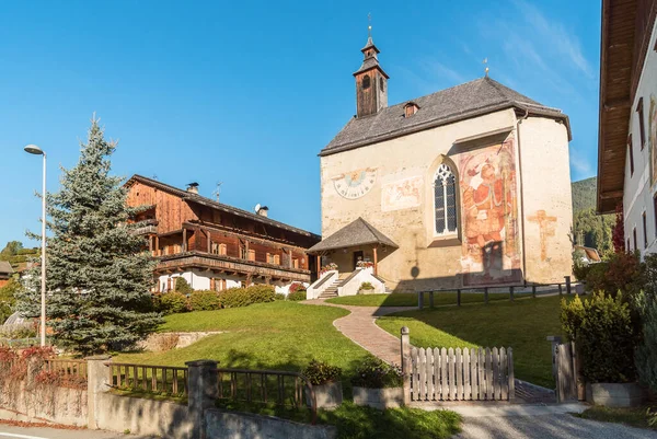 이탈리아 티롤에 지방의 시도에 조르조 성당의 — 스톡 사진