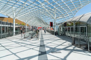 Milan, Lombardy, İtalya - 9 Haziran 2022: Milano 'da Mobil Mobilya Mobilya Fuarı (Salone del Mobile), uluslararası mobilya ve aksesuar tasarım fuarı.