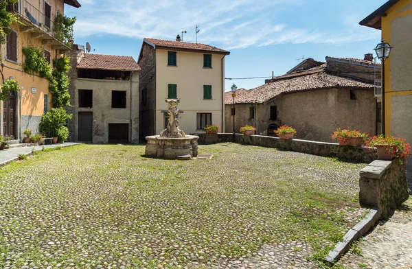 Square Fountain Small Ancient Village Naggio Province Como Lombardy Italy — Stock Photo, Image