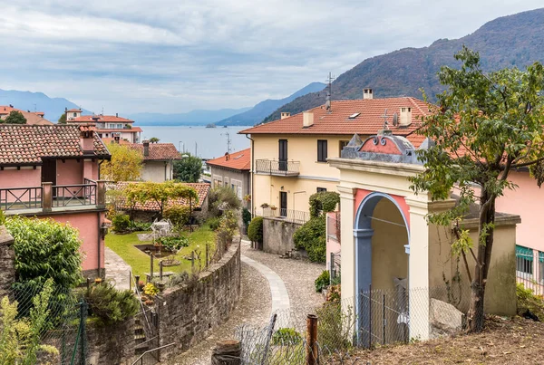 Historic Center Maccagno Inferiore Village Situated Lake Maggiore Province Varese — ストック写真