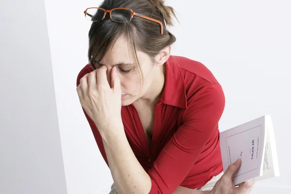 Mujer triste. — Foto de Stock