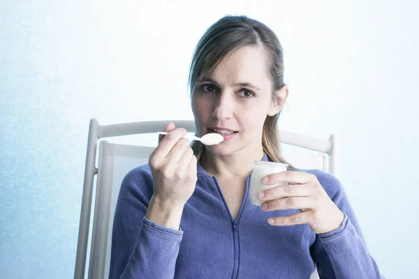 WOMAN, DAIRY PRODUCT — Stock Photo, Image