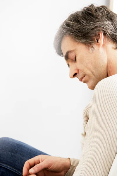 Hombre cansado. — Foto de Stock