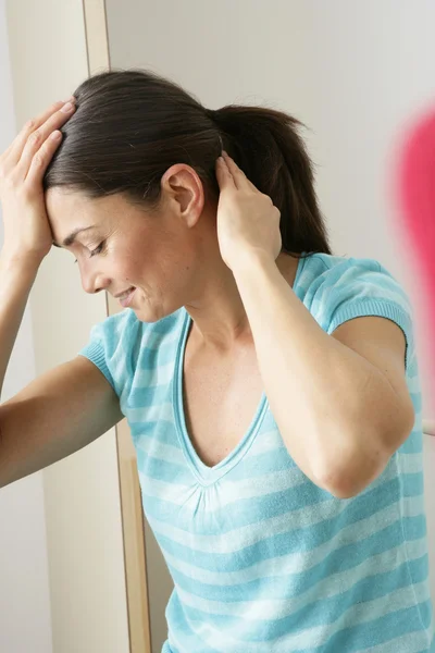 Vrouw met hoofdpijn — Stockfoto