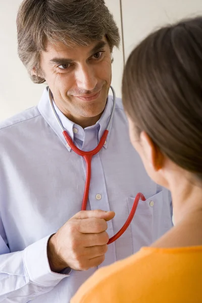 Vrouw in overleg — Stockfoto