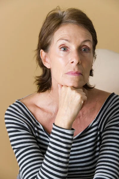 Portret vrouw in 50s — Stockfoto