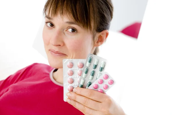 Nő a gyógyszert szedők — Stock Fotó