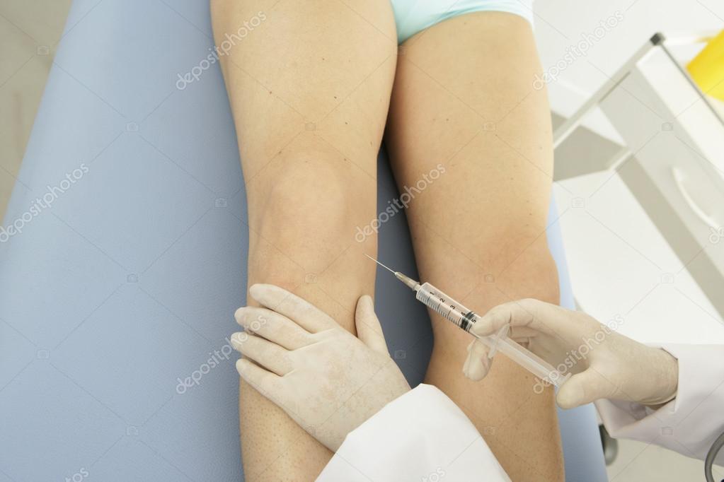 KNEE, INFILTRATION