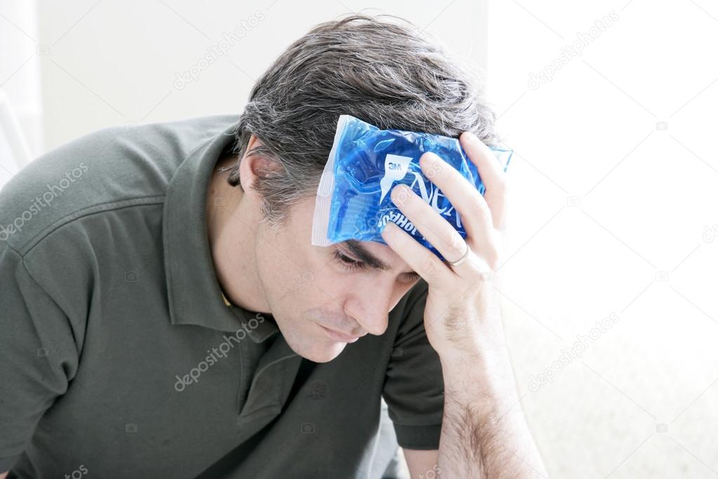 COLD THERAPY MAN — Stock Photo © imagepointfr 42522489