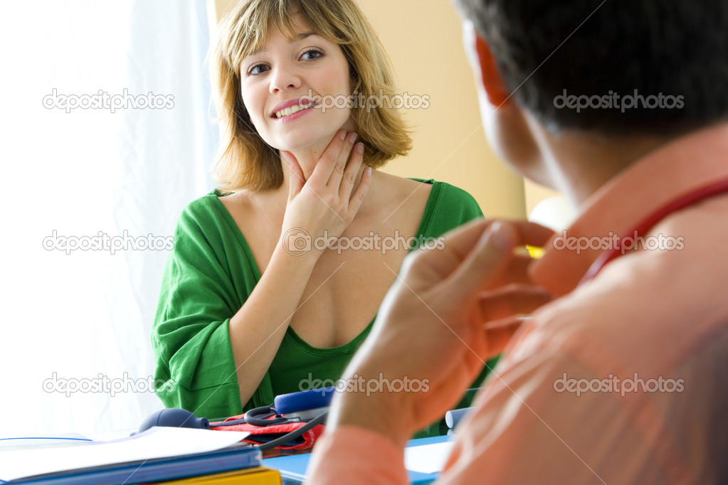 CONSULTATION, WOMAN IN PAIN