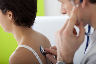 oskültasyon, kadın