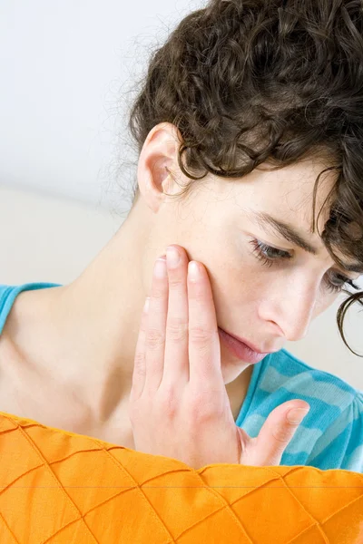 TOOTH VERNICILE IN UNA DONNA — Foto Stock