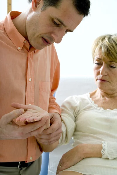 Hand, semiology, äldre person — Stockfoto