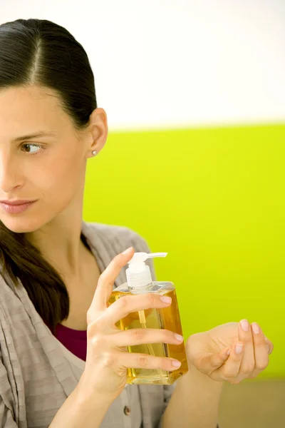 Handen wassen, vrouw — Stockfoto