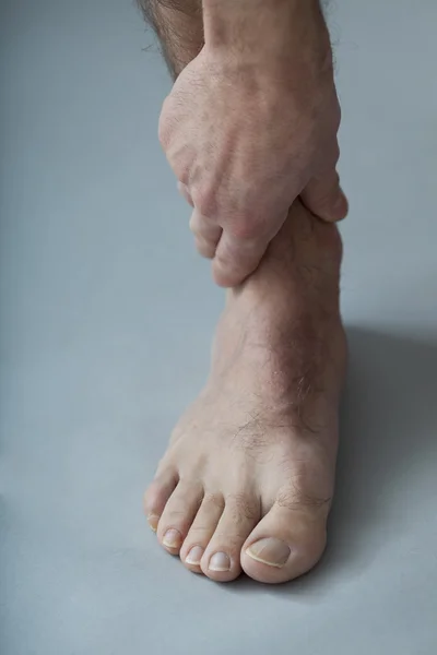 ANKLE PAIN  MAN — Stock Photo, Image