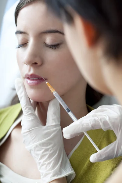 BOTOX TREATMENT, WOMAN — Stock Photo, Image