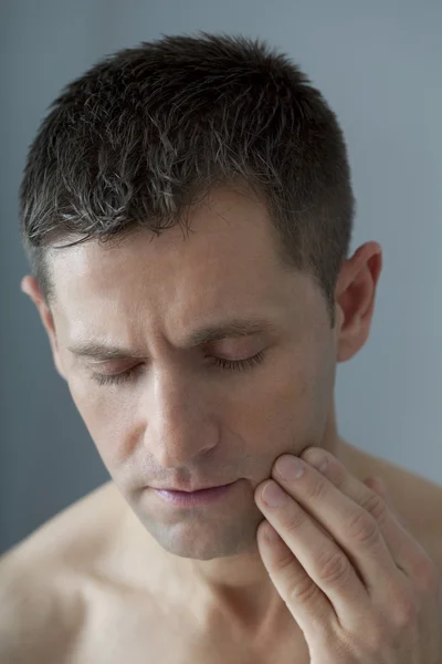 Homem com dor de dente — Fotografia de Stock