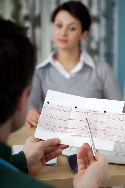 ECG DE MUJER — Foto de Stock