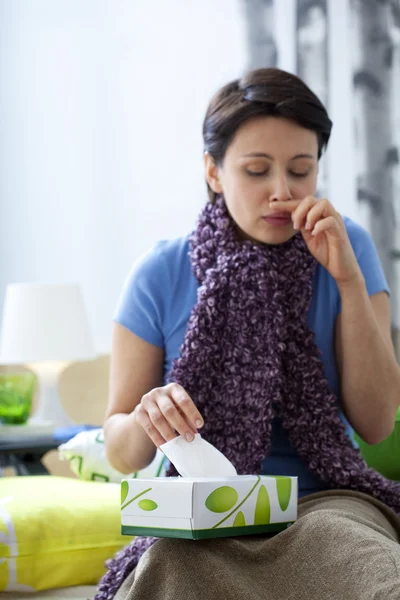 MUJER CON RINITIS — Foto de Stock