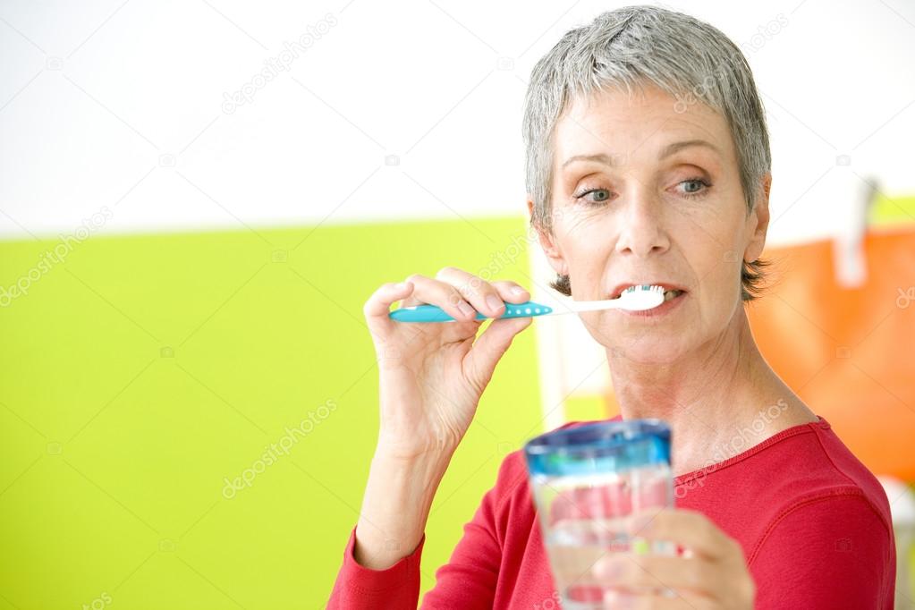 DENTAL HYGIENE, ELDERLY PERSON Stock Photo by ©imagepointfr 42535149