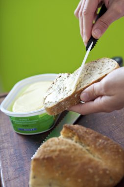 kadın yemek kahvaltı