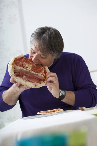MAN EATING A MEAL — Stock Photo, Image