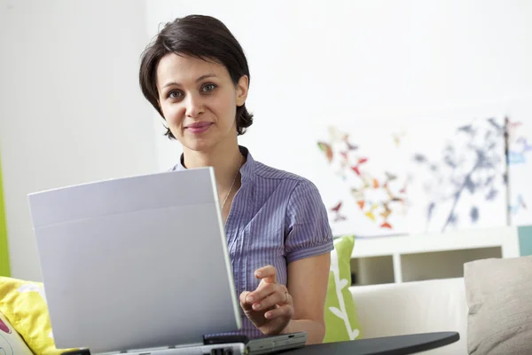 MUJER, COMPUTADOR — Foto de Stock