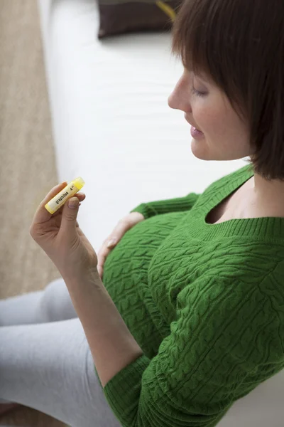 Homeopathie, zwangere vrouw — Stockfoto