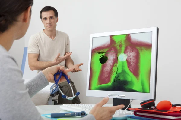 CARDIOLOGY CONSULTATION MAN — Stock Photo, Image