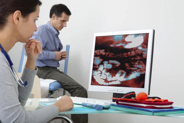 CARDIOLOGY CONSULTATION MAN — Stock Photo, Image