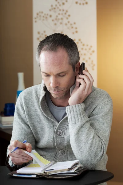 Mann am Telefon — Stockfoto