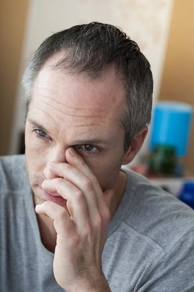 SINUSITIS EN UN HOMBRE —  Fotos de Stock