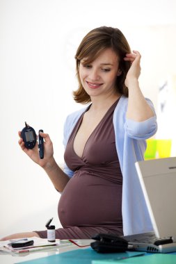 TEST FOR DIABETES PREGNANT WOMAN clipart