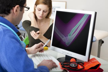 Ortopedi istişare kadın