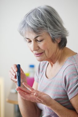 diyabet yaşlı bir kişi için test