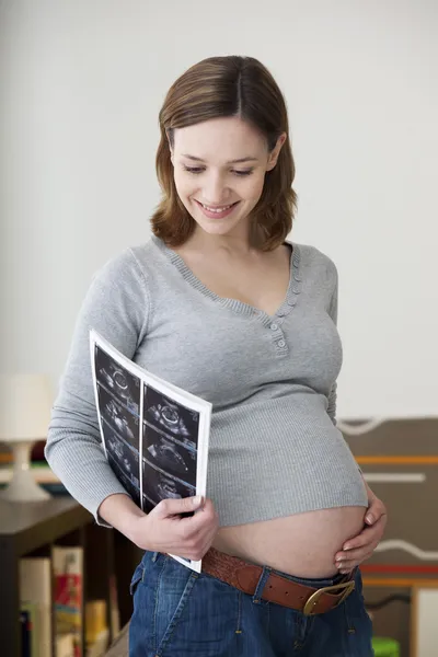 WOMAN PREGNANTE, ULTRASSONOGRAFIA — Fotografia de Stock