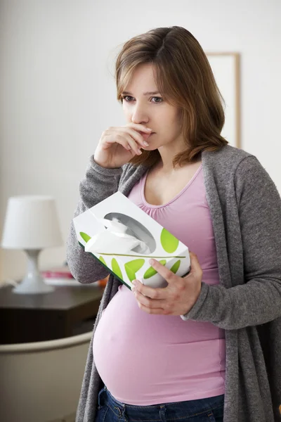 PREGNANT WOMAN WITH RHINITIS — Stock Photo, Image