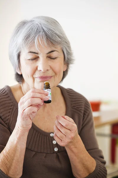 AROMATHERAPY woman — Stock Photo, Image