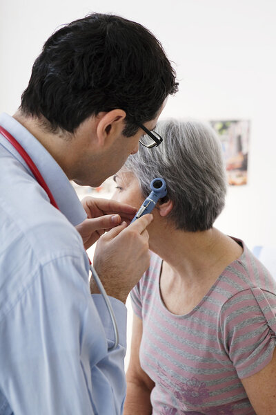 EAR NOSE & THROAT, ELDERLY PERSON
