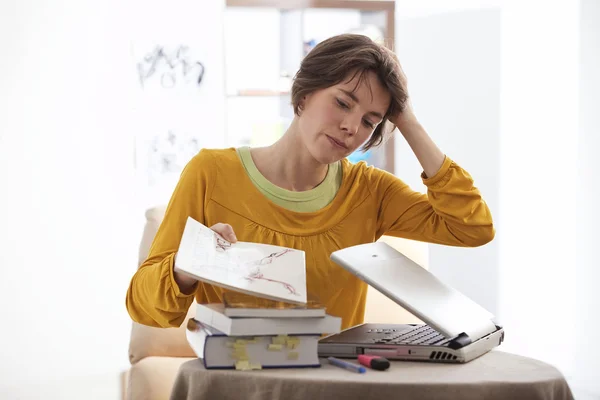 Girl STUDENT — Stock Photo, Image