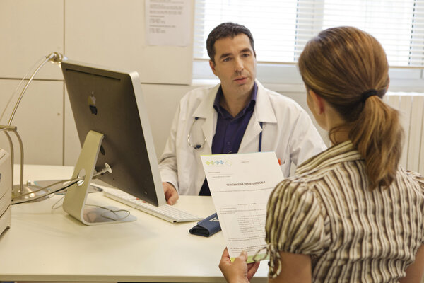 ЖЕНЩИНА В КОНСАЛТАЦИИ
