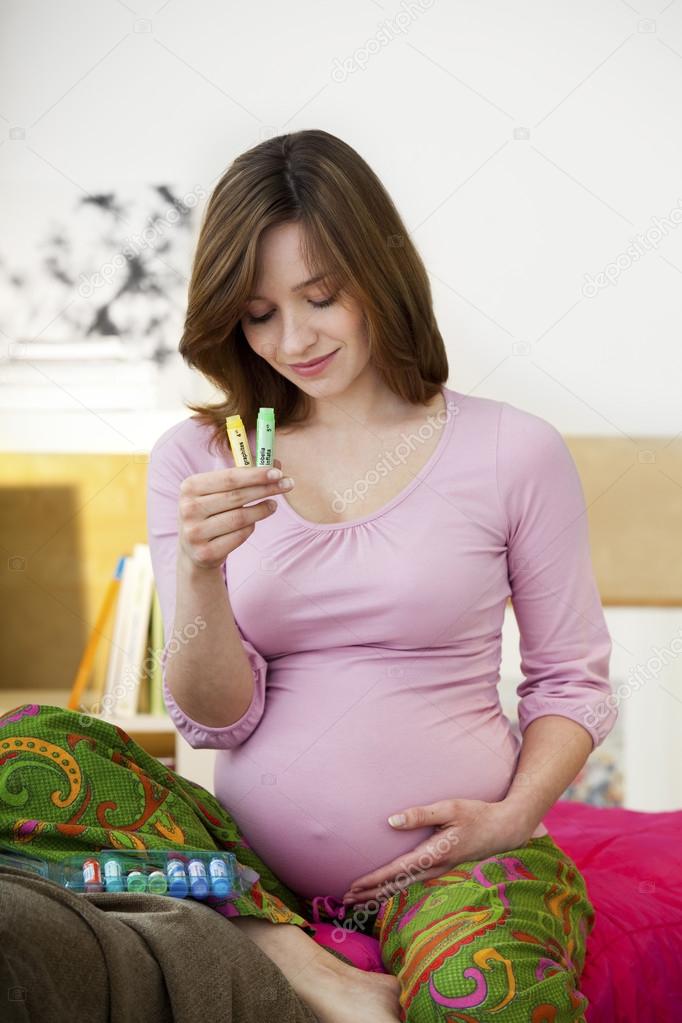 HOMEOPATHY, PREGNANT WOMAN